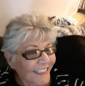 Meet your Posher, Leticia